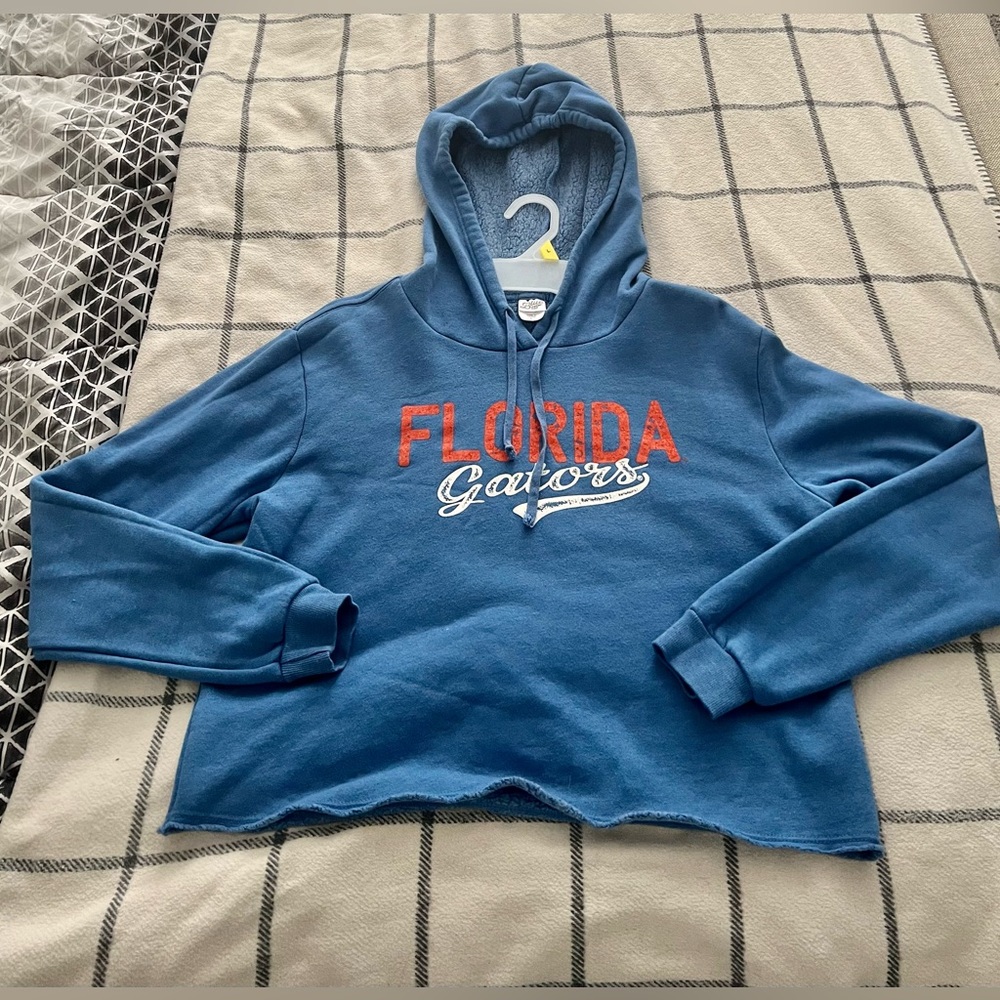 Women’s cropped UF Gators Hoodie